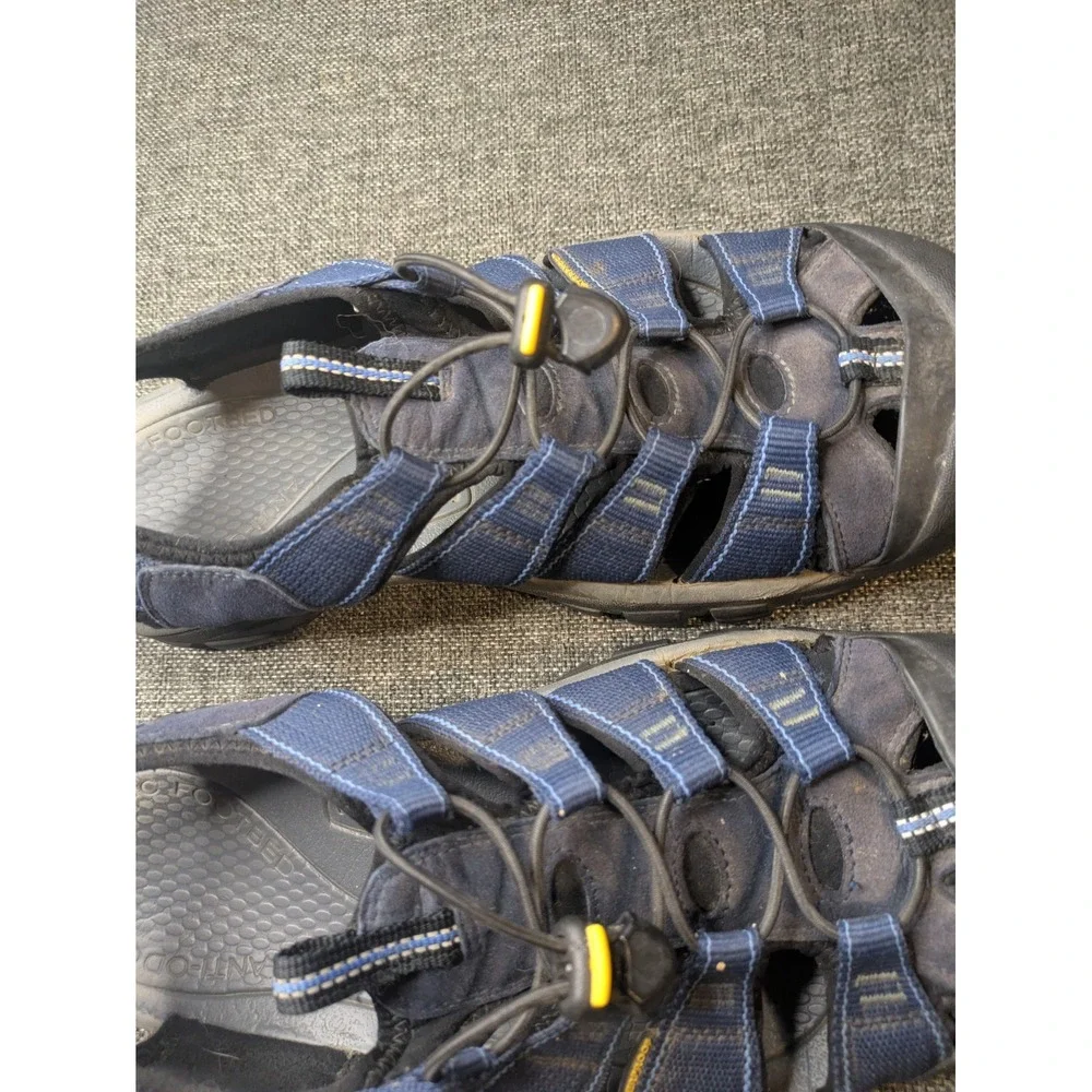 Keen Newport H2 Mens Closed Toe Hiking Water Sandals Navy Blue Shoes Size 11.5